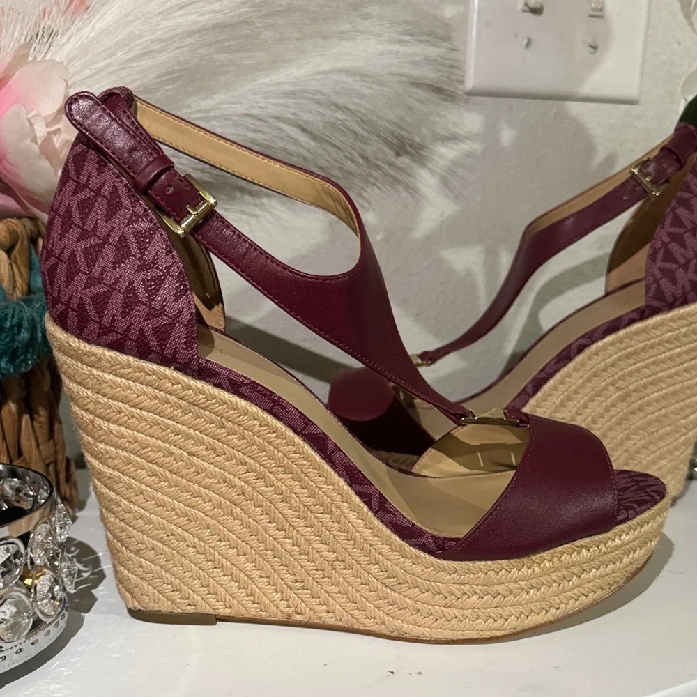 Michael Kors Burgundy and Tan Wedge Sandals - Picture 2 of 16